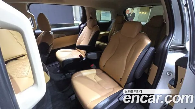 Kia Canival Carnival 4 поколение 9 мест Prestige — Фото автомобиля 12