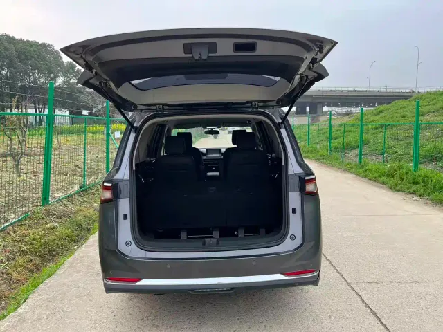 Wuling Jiachen — Фото автомобиля 16