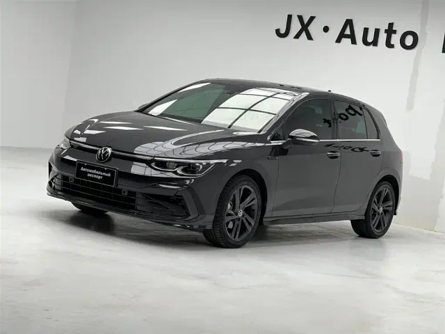 Фотография автомобиля — Volkswagen Golf