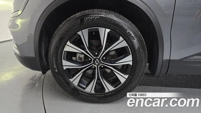 Renault-KoreaSamsung QM6 Новый QM6 2.0 GDe LE Signature 2WD — Фото автомобиля 4