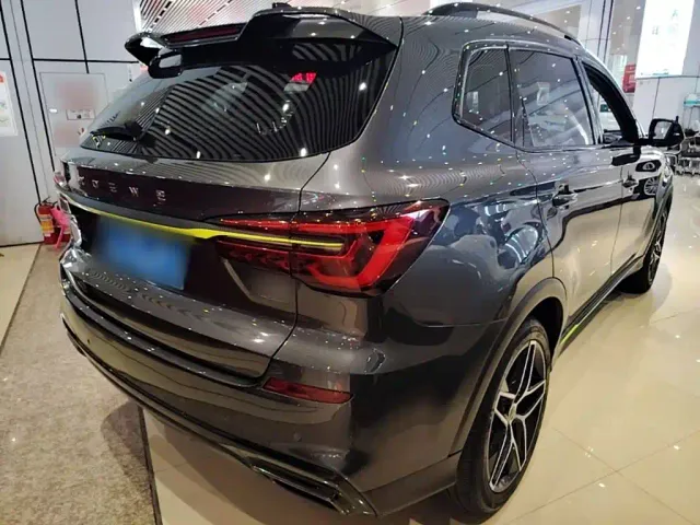 Roewe RX5 — Фото автомобиля 6
