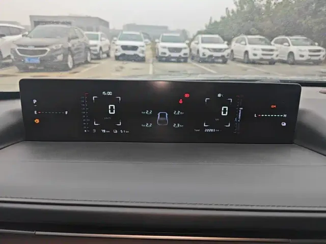 Changan Qiyuan A05 — Фото автомобиля 11