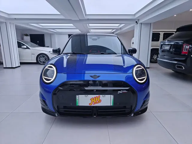 Фотография автомобиля — MINI Cooper