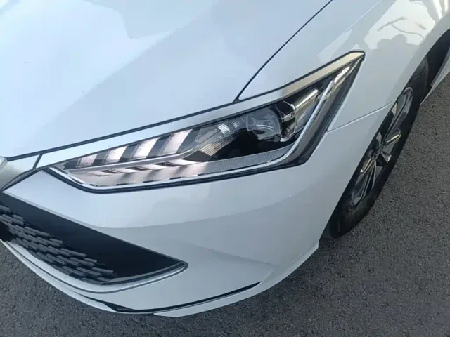 BYD Qin PLUS — Фото автомобиля 23