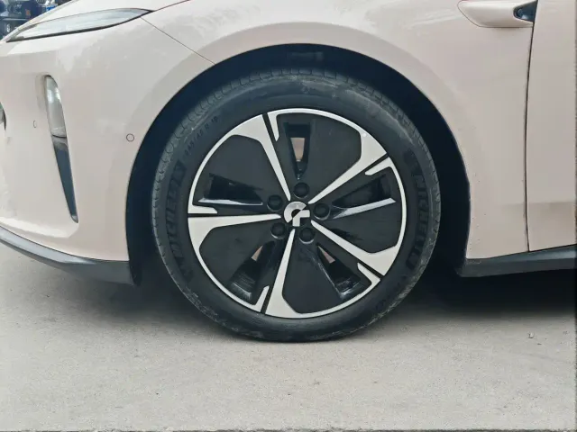 Nio ET5 Touring — Фото автомобиля 17