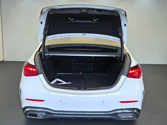Mercedes-Benz C-Class — Фото автомобиля 6