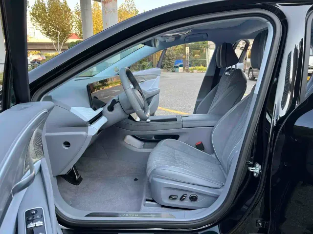 Voyah Auto VOYAH Zhuiguang 2023 4WD Flagship Edition — Фото автомобиля 4