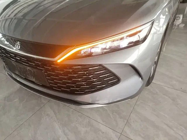 BYD Qin L — Фото автомобиля 23
