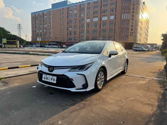 Фотография автомобиля — Toyota Corolla