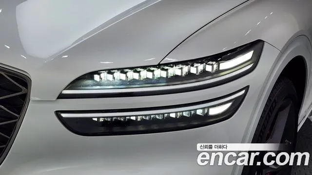 Genesis GV70 — Фото автомобиля 22