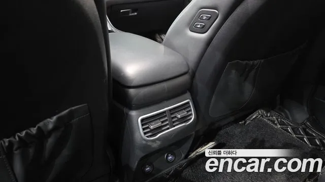 Hyundai Santafe Новый Santa Fe Дизель 2.2 2WD — Фото автомобиля 18