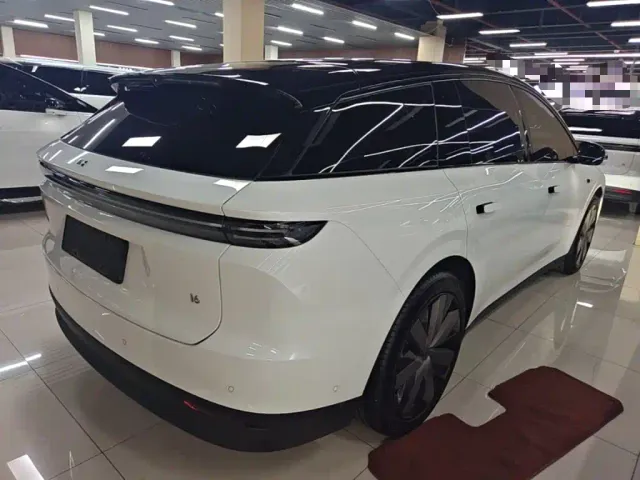 Li Auto i6 — Фото автомобиля 6