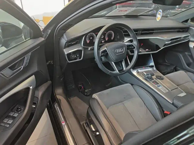 Audi A6L — Фото автомобиля 15