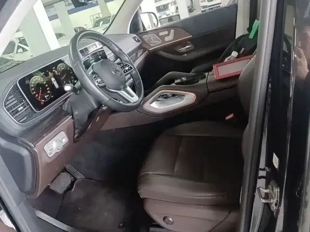 Mercedes-Benz GLE-Class — Фото автомобиля 10