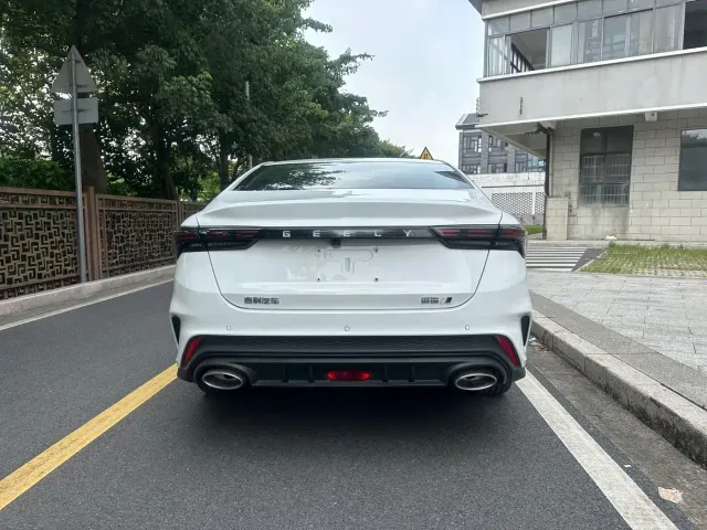 Geely Binrui — Фото автомобиля 5