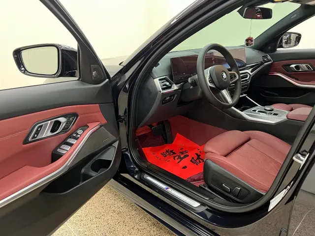 BMW 3 Series — Фото автомобиля 10