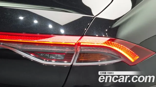 Hyundai Grandeur New — Фото автомобиля 8