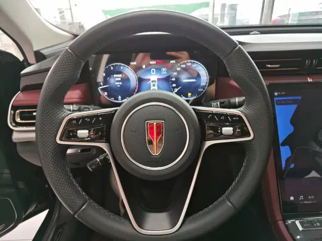 Hongqi H5 — Фото автомобиля 5