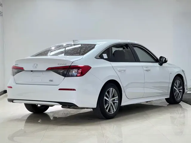 Honda Civic — Фото автомобиля 4