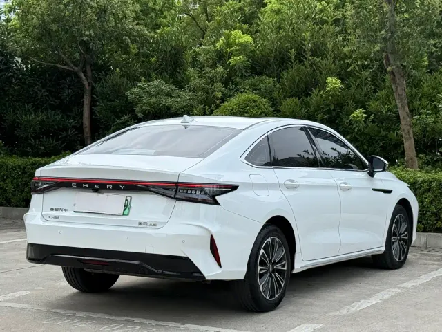 Chery Fulwin A8 — Фото автомобиля 5