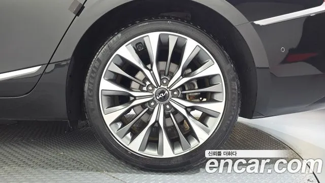 Kia K8 — Фото автомобиля 6