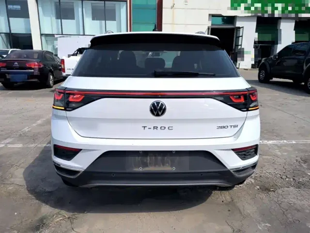 Volkswagen T-Roc — Фото автомобиля 5