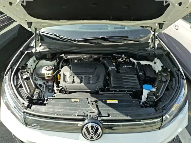 Volkswagen Tiguan L — Фото автомобиля 19