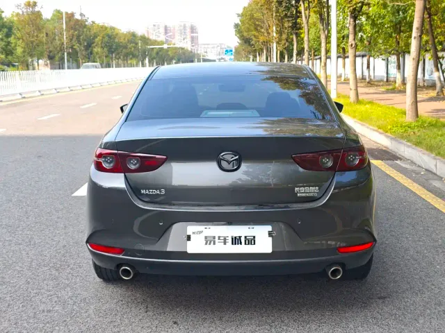 Mazda Mazda3 Axela 2023 2.0L Auto Zhiqing — Фото автомобиля 4
