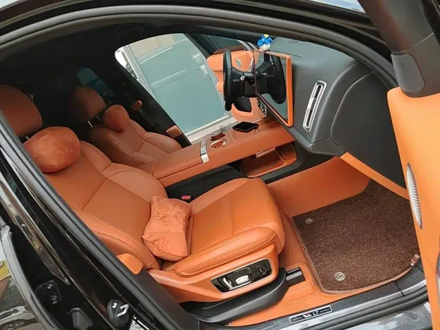 Li Auto L7 — Фото автомобиля 24