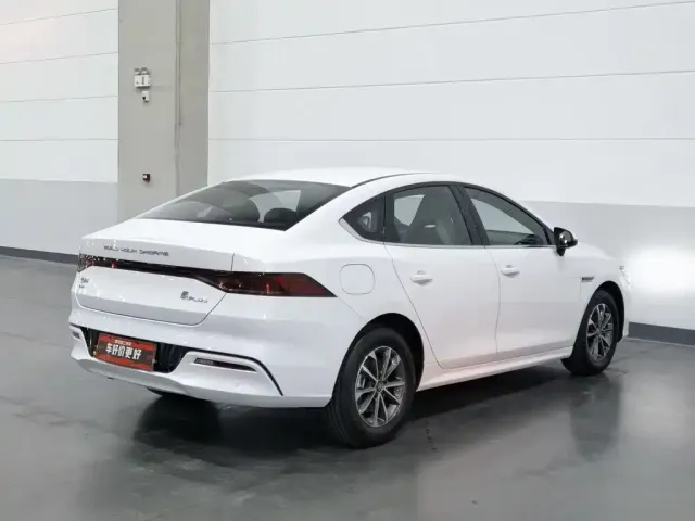BYD Qin PLUS — Фото автомобиля 2