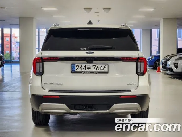 Ford Explorer 6th Gen — Фото автомобиля 4