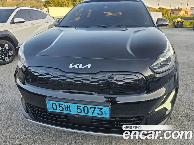 Kia Niro — Фото автомобиля 3