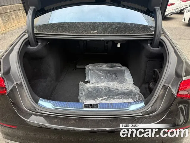 Mercedes-Benz S-Class W223 — Фото автомобиля 17
