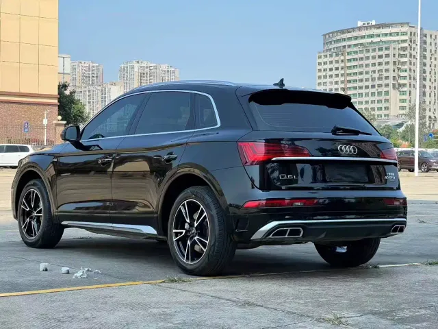 Audi Q5L — Фото автомобиля 7