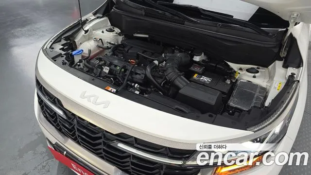 Kia Seltos Новый Seltos Бензин 1.6 турбо 2WD — Фото автомобиля 4