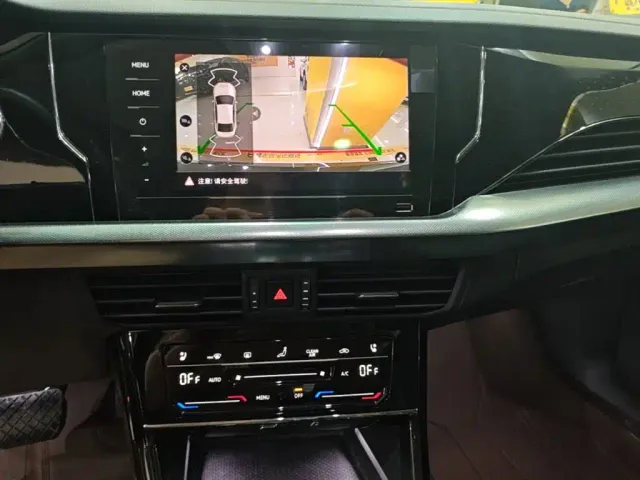 Volkswagen Passat — Фото автомобиля 12