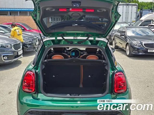 Mini Cooper — Фото автомобиля 18