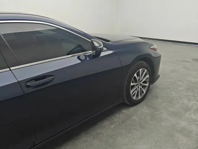 Lexus ES — Фото автомобиля 6