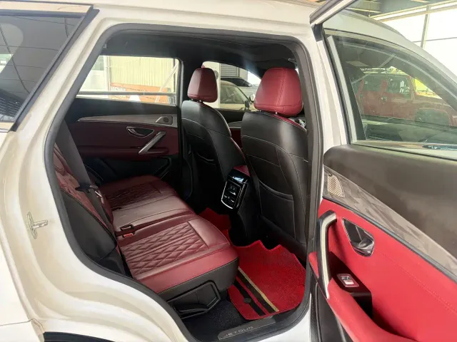 Jetour X70 Plus — Фото автомобиля 8