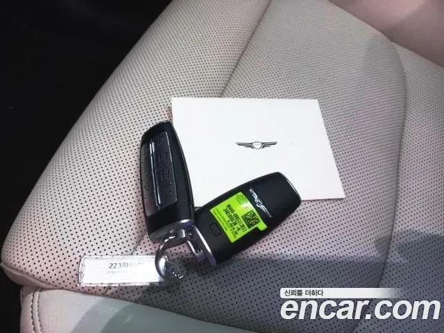 Genesis GV70 2.5T Бензин 2WD — Фото автомобиля 18
