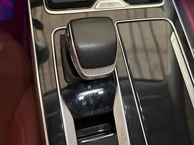 Hongqi HS5 — Фото автомобиля 14