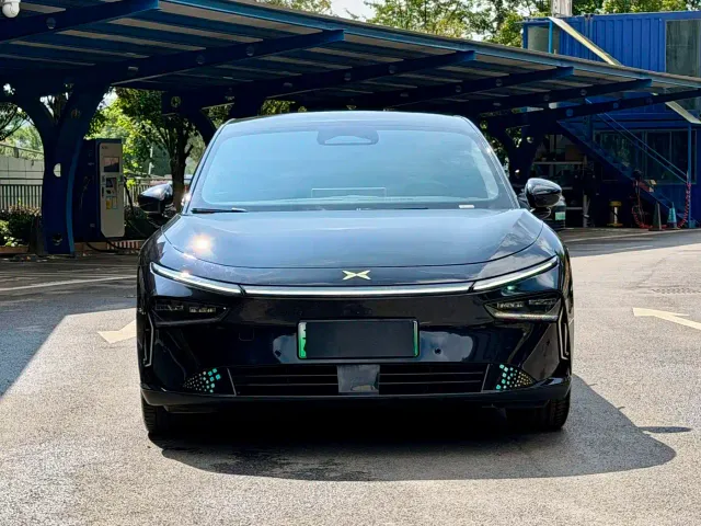 Xpeng P7+ — Фото автомобиля 2