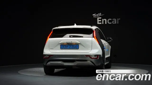 Kia Niro — Фото автомобиля 4