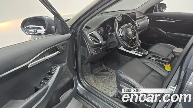 Kia Seltos — Фото автомобиля 10
