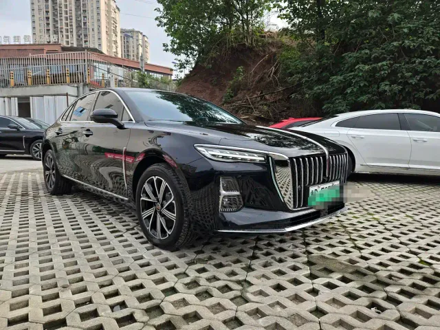 Hongqi H5 PHEV — Фото автомобиля 2