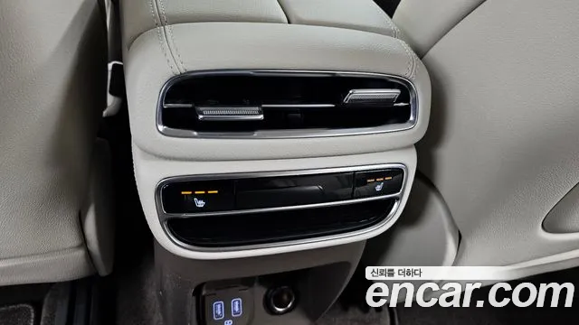 Genesis GV80 — Фото автомобиля 19