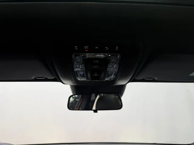 Mercedes-Benz A-Class — Фото автомобиля 12