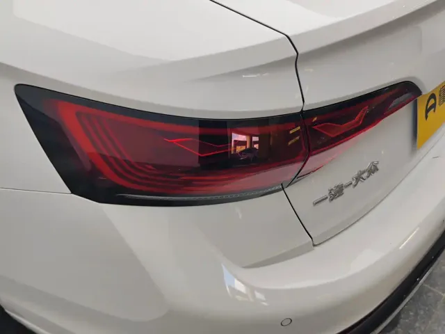 Volkswagen Sagitar — Фото автомобиля 13