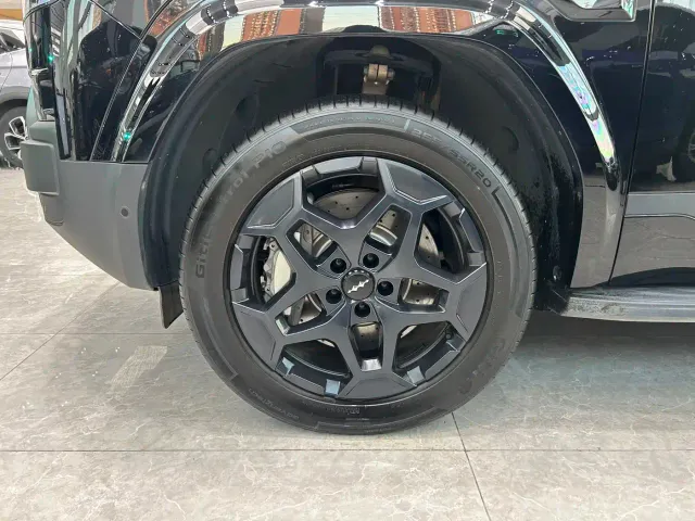 BYD FangChengBao Titanium 7 — Фото автомобиля 7