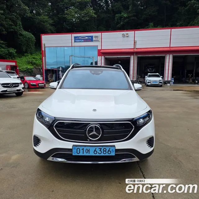 Фотография автомобиля — Mercedes-Benz EQB X243